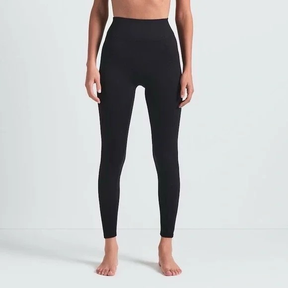 SKIMS Nike Matte Leggings Small - Picture 1 of 7
